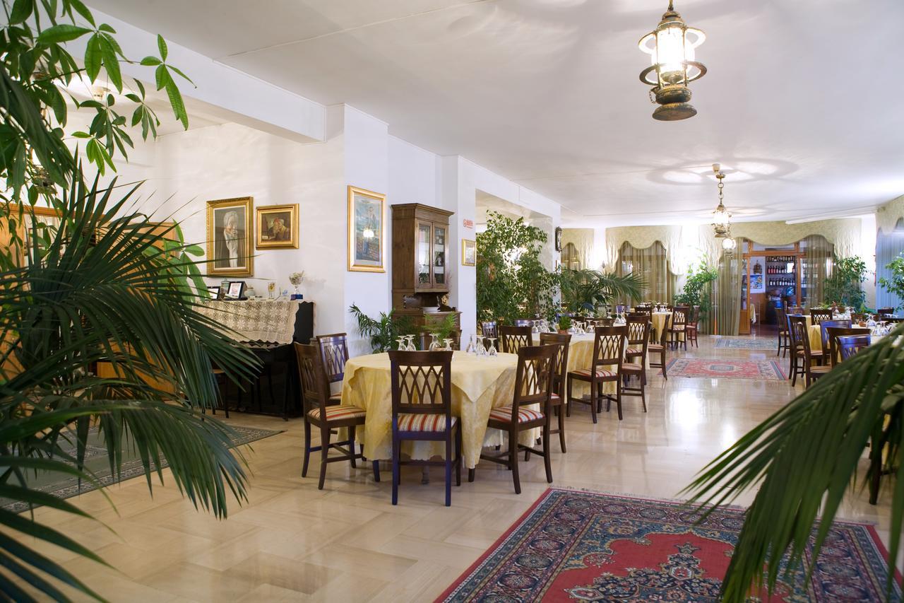 Hotel Miravalle Misilmeri Exteriör bild