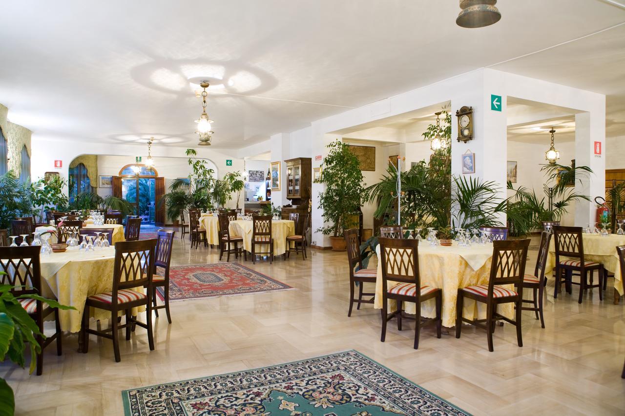Hotel Miravalle Misilmeri Exteriör bild